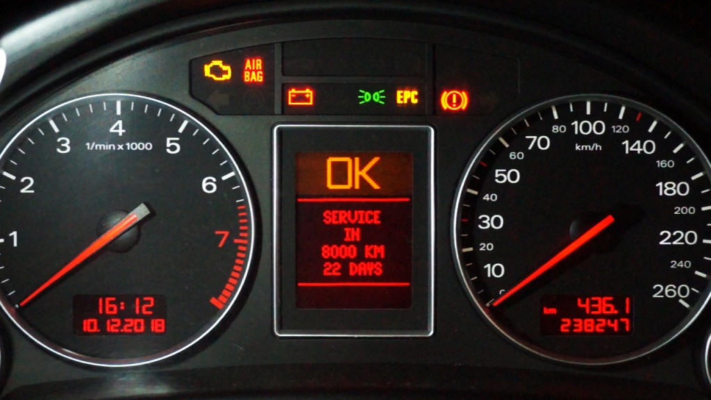 Audi Service Greensboro Due and Indicator Lights